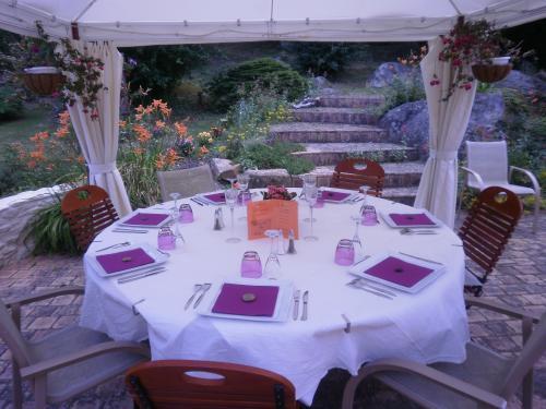 مبيت وإفطار Moigny Le Jardin Des Roches المظهر الخارجي الصورة